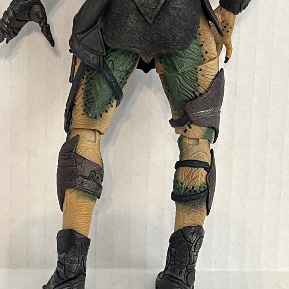 Neca Predator Falconer Action Figure - Picture 5 of 10